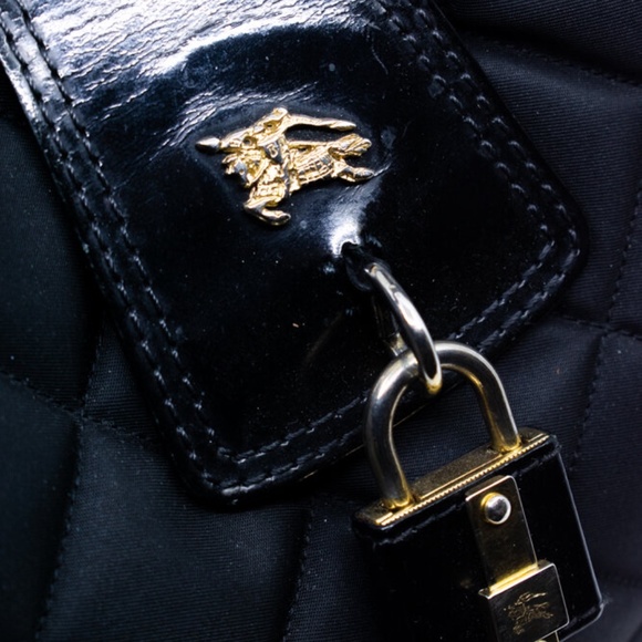 Burberry Diamond Quilted Shoulder Bag - Picture 5 of 11